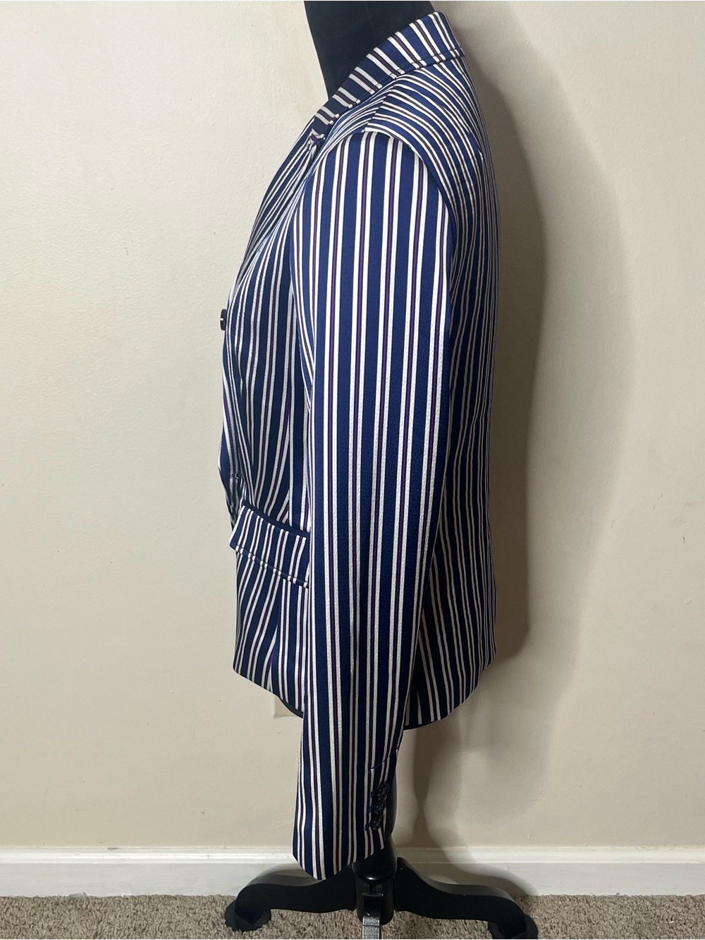 Banana Republic Women’s Navy Red White Striped Double-Breasted Satin Blazer Sz 2 - Picture 6 of 10